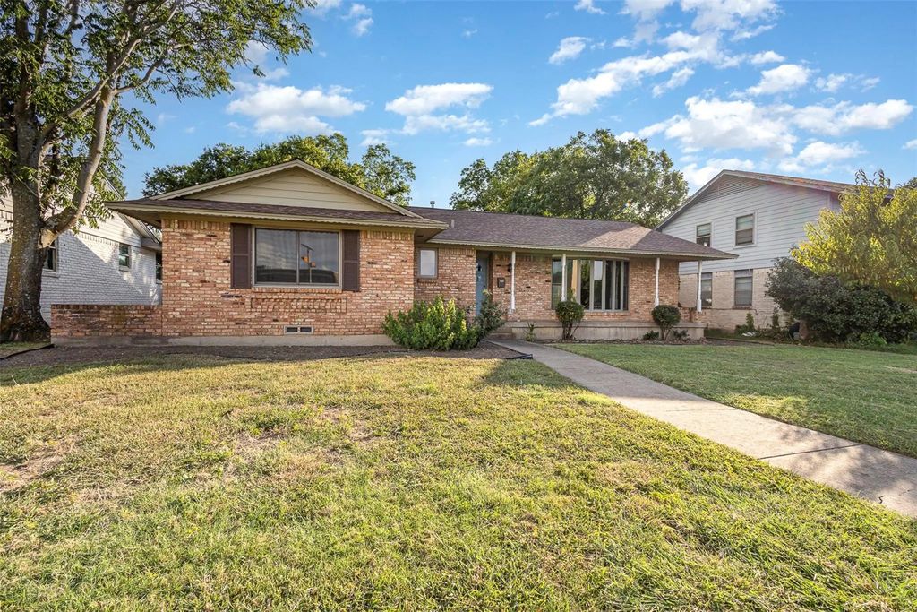 2640 Lakeland Drive, Dallas