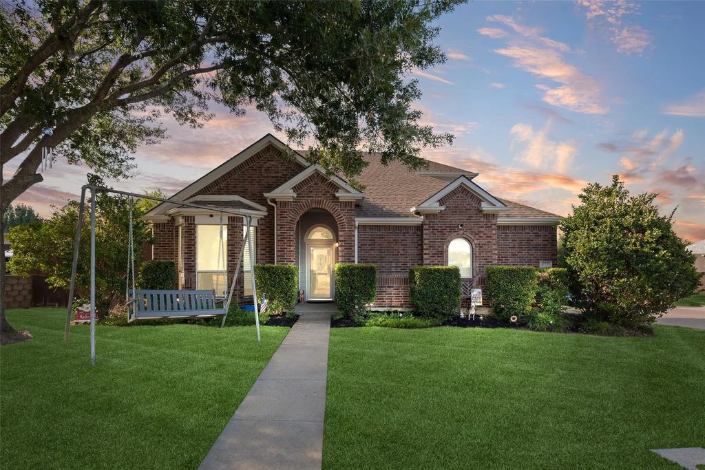 910 Elk Horn Drive, Midlothian