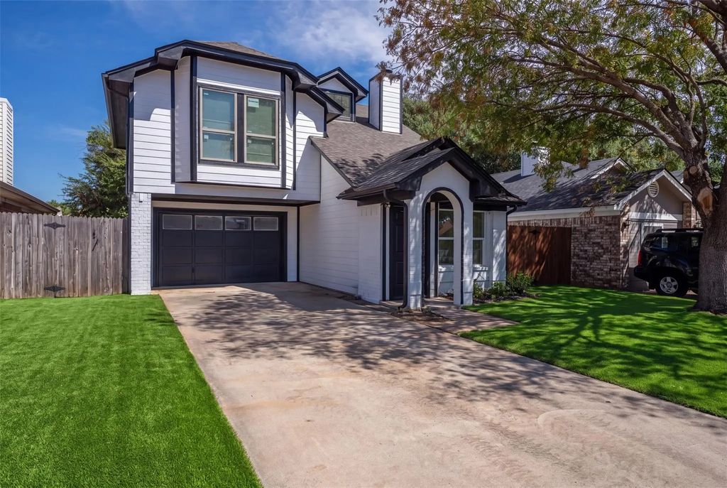 1848 Woodhall Way, Fort Worth