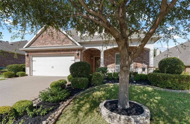 5837 Tuleys Creek Drive, Fort Worth