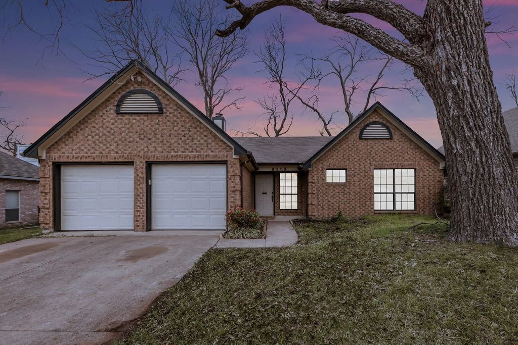 8309 Liberty Lane, Rowlett