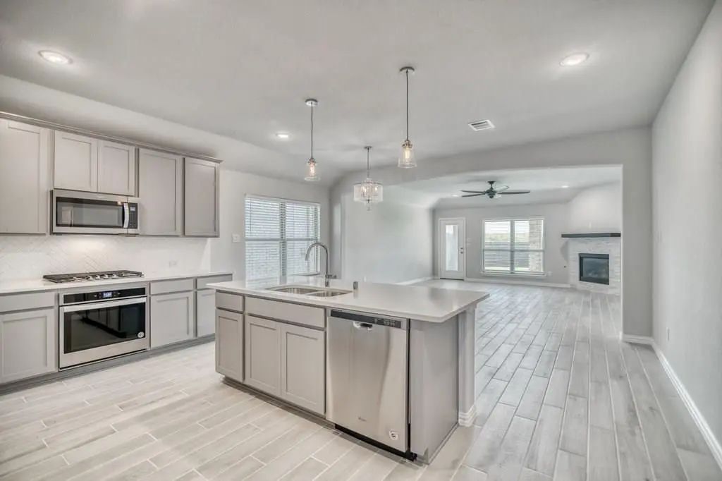 1909 Miramar Court, Little Elm