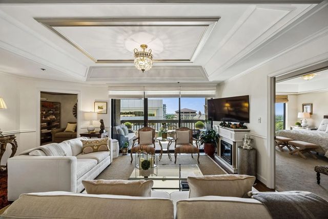 5909 Luther Lane 1401, Dallas