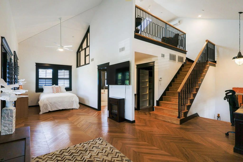 1038 Kings Highway 1, Dallas