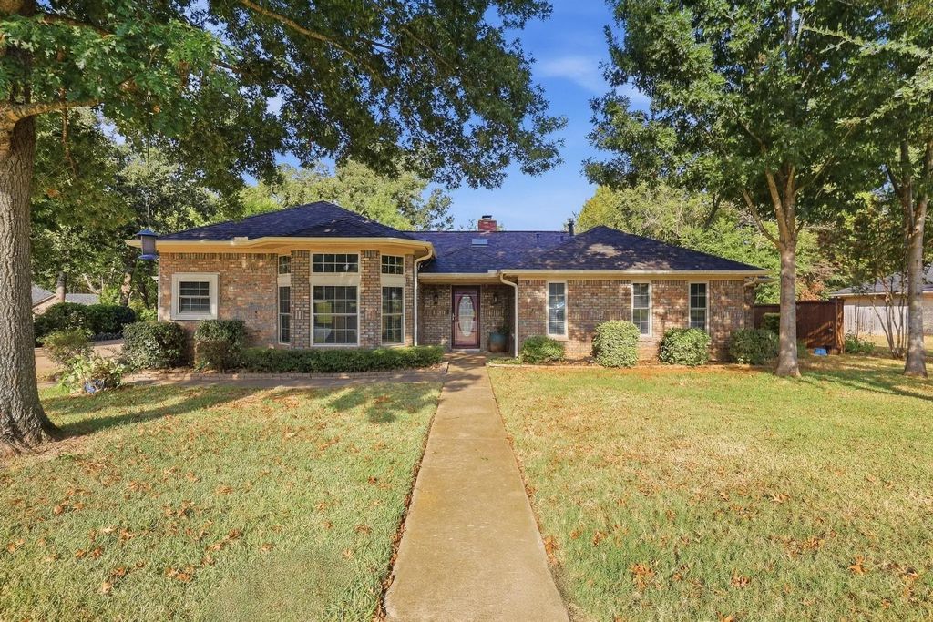2809 Caprice Avenue, Denison