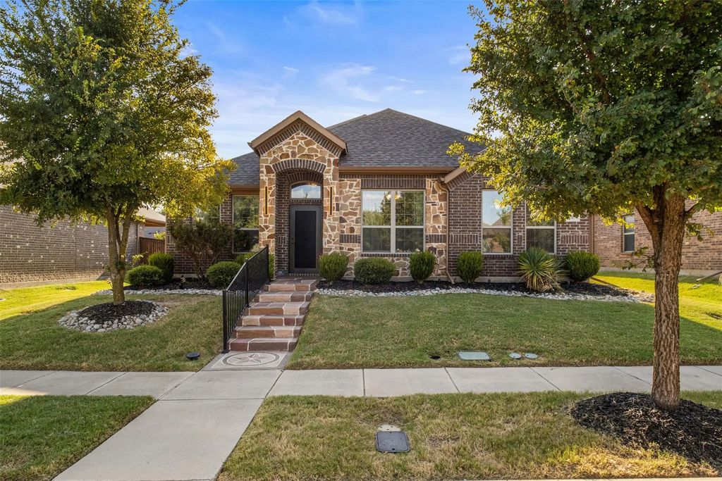 205 Melody Way, Red Oak