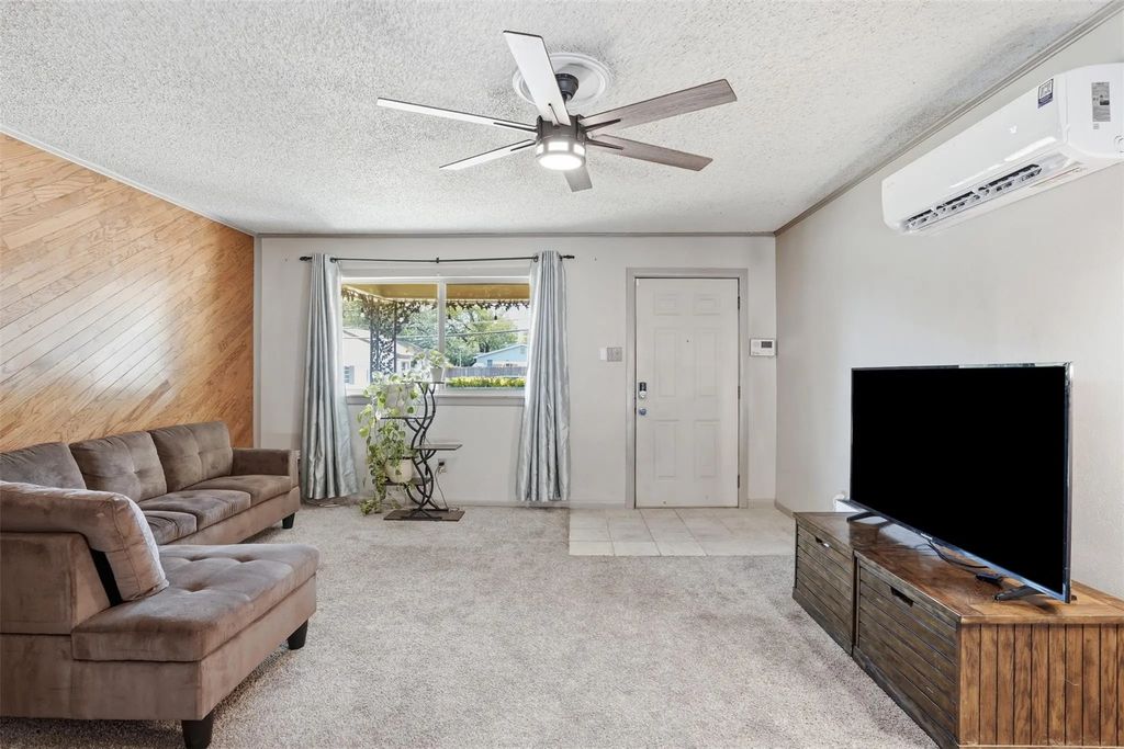 4304 Hodgkins Road, Lake Worth