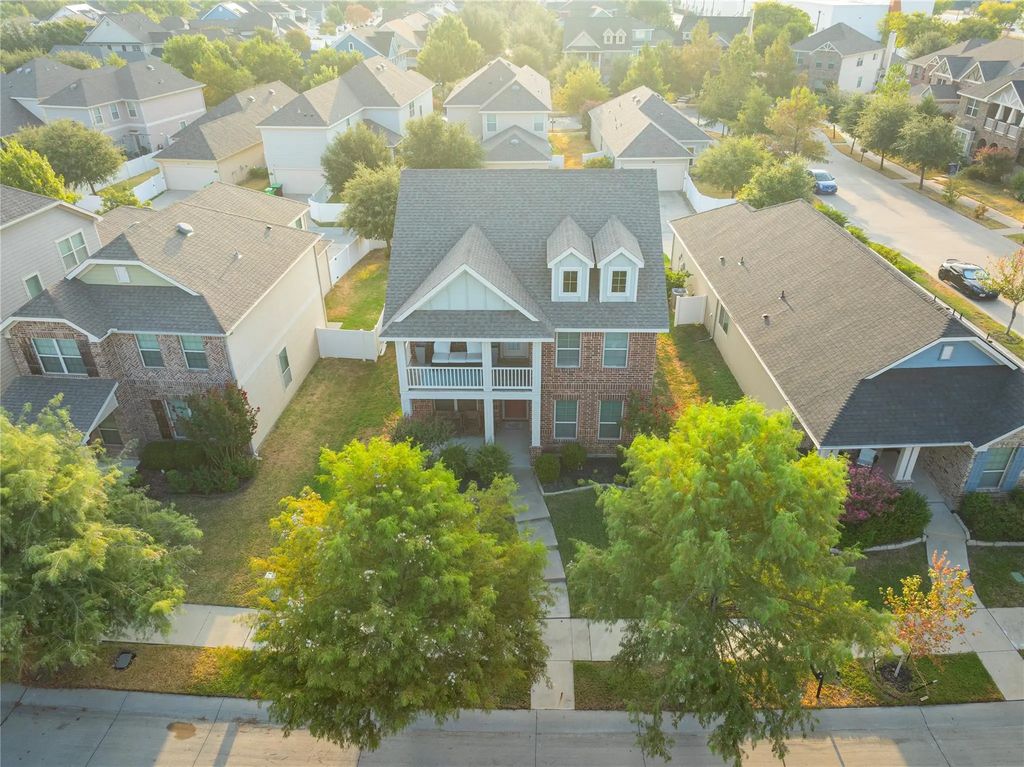 708 Whitemarsh Drive, Aubrey