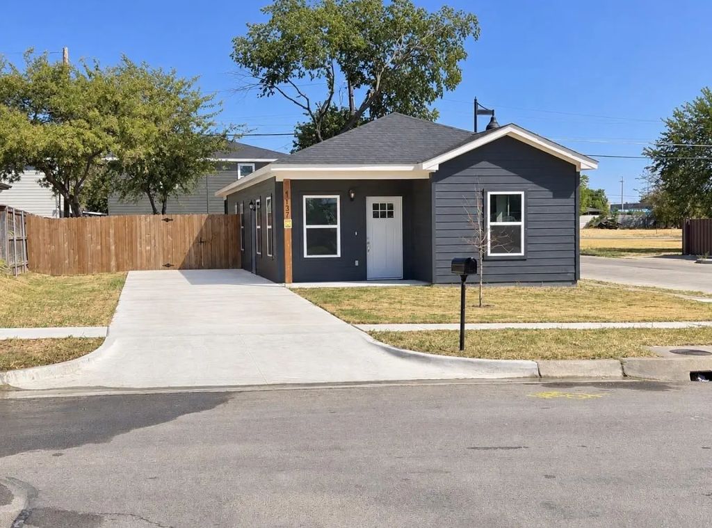 1137 Stella Street, Fort Worth