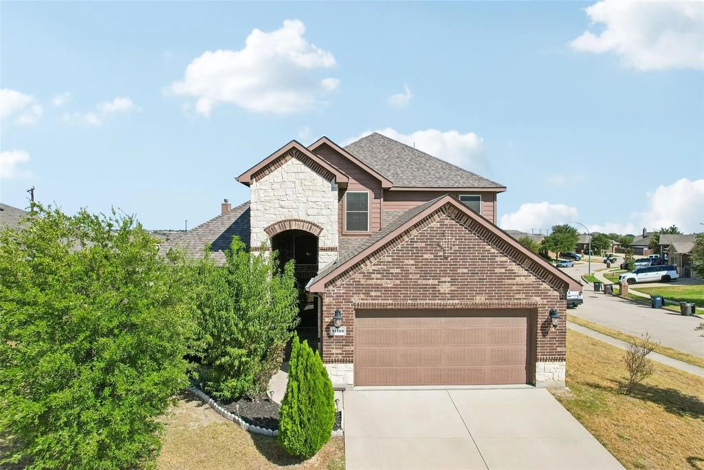 11100 Dunlavin Court, Fort Worth