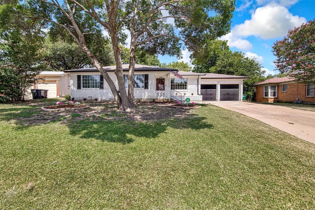 4840 Overton Avenue, Fort Worth