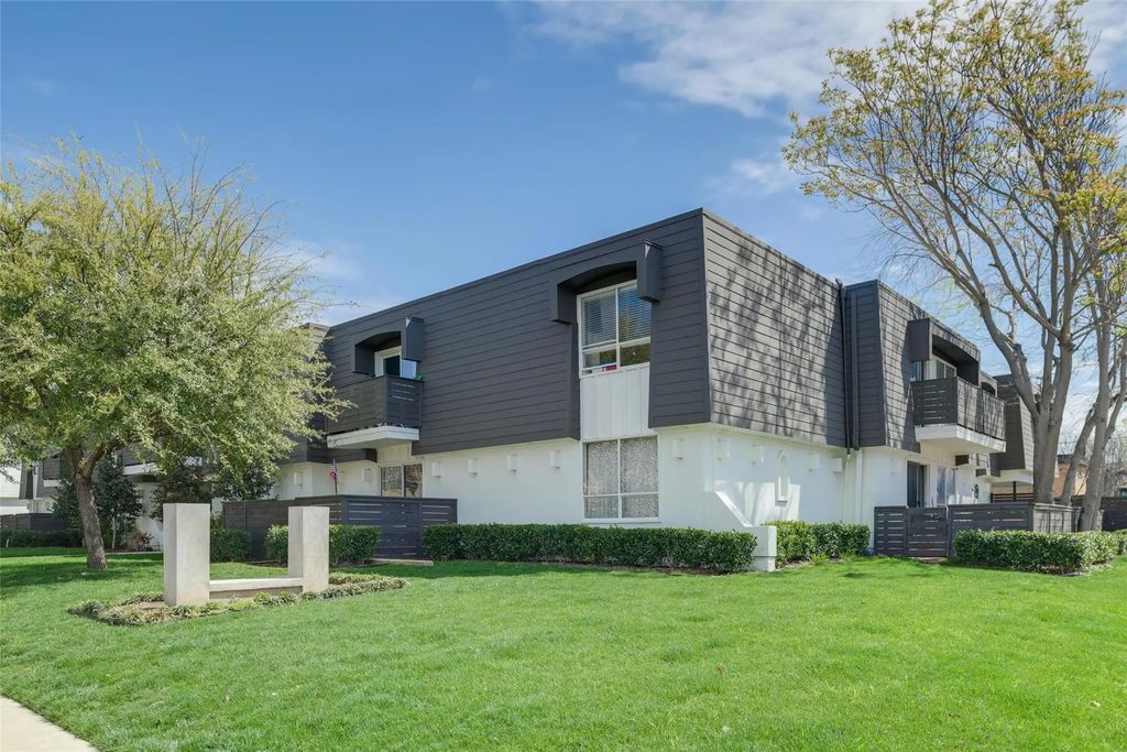 2808 Throckmorton Street 209, Dallas
