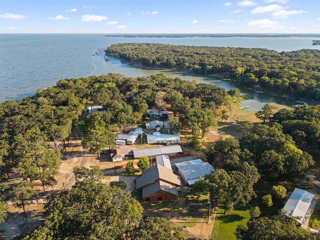 7272 County Road 3516, Quinlan