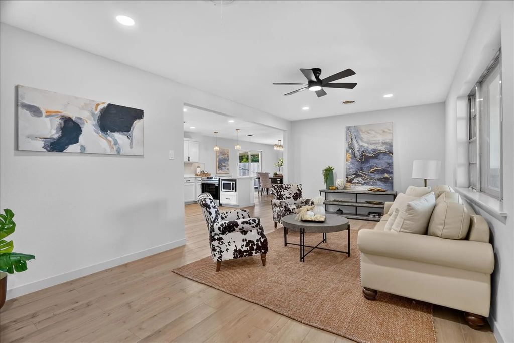 429 Fieldwood Terrace, Hurst