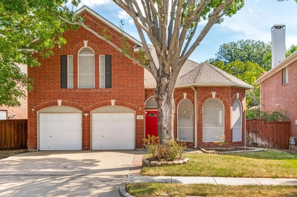 921 Parker Drive, Coppell