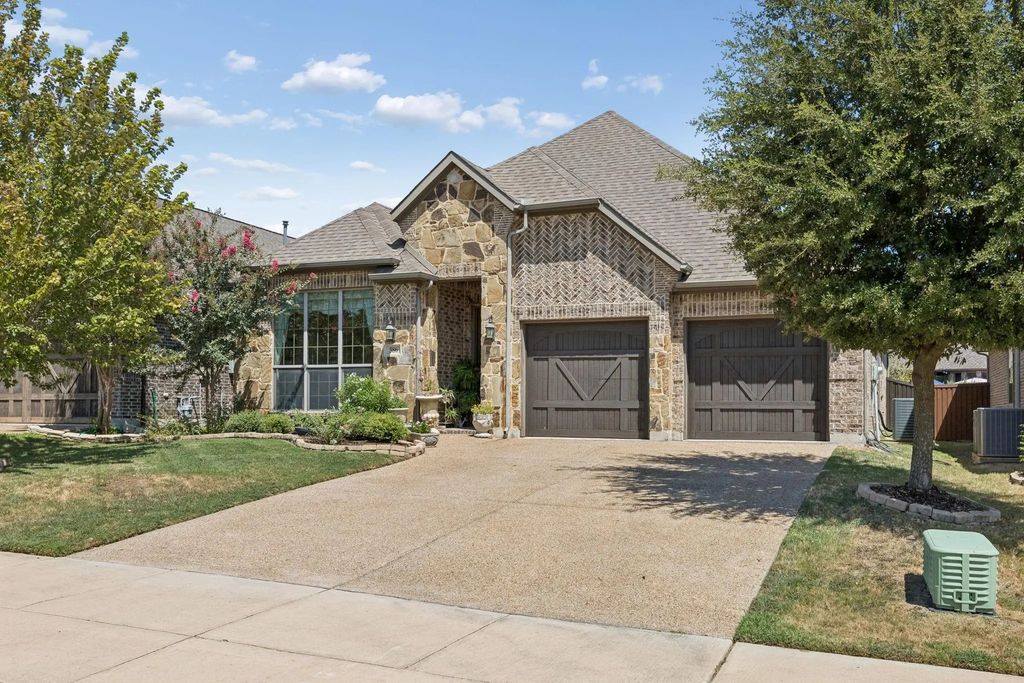 586 Bordeaux Drive, Rockwall