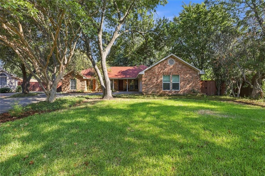1309 Oxford Lane, Denton