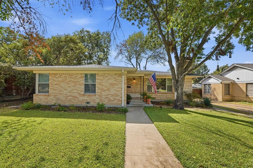 2908 Ryan Place Drive, Fort Worth
