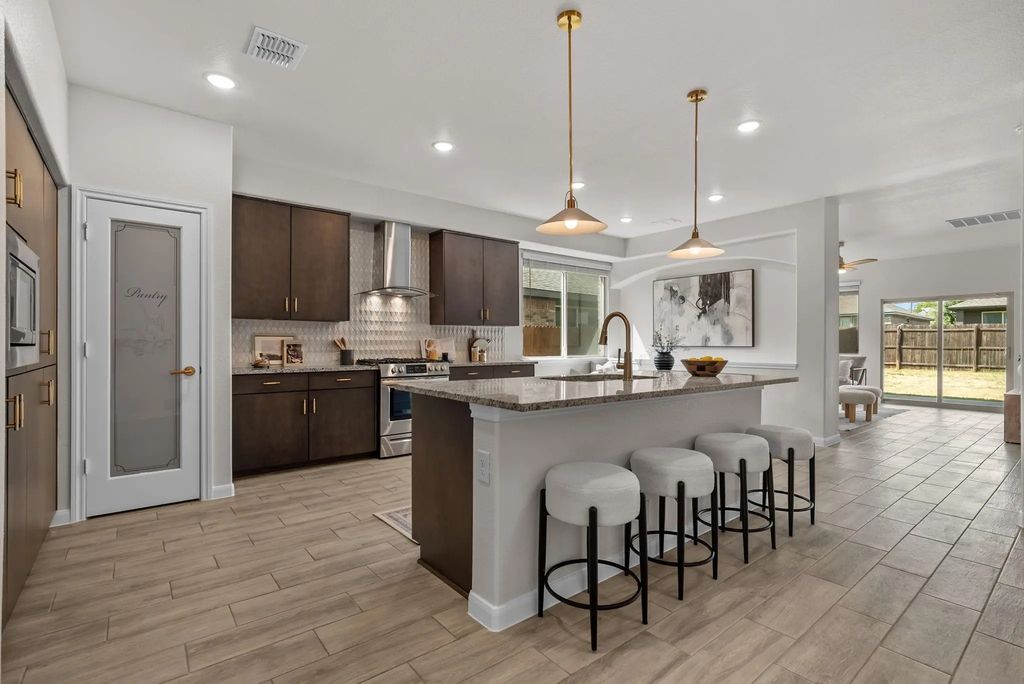 1112 Goldenrod Drive, Godley