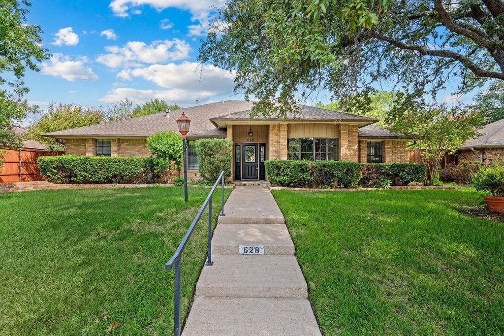 628 Shadowcrest Lane, Coppell