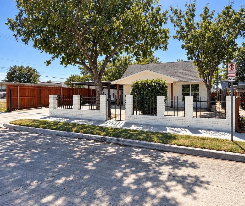 2940 Livingston Avenue, Fort Worth