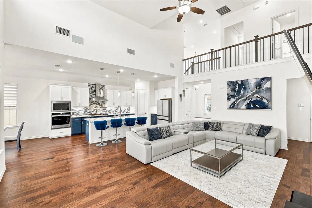 2812 Dunbar Drive, Northlake