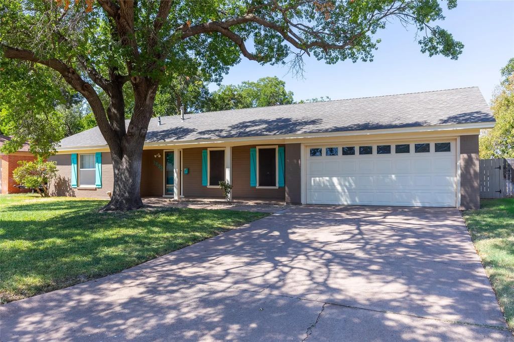 1482 Minter Lane, Abilene