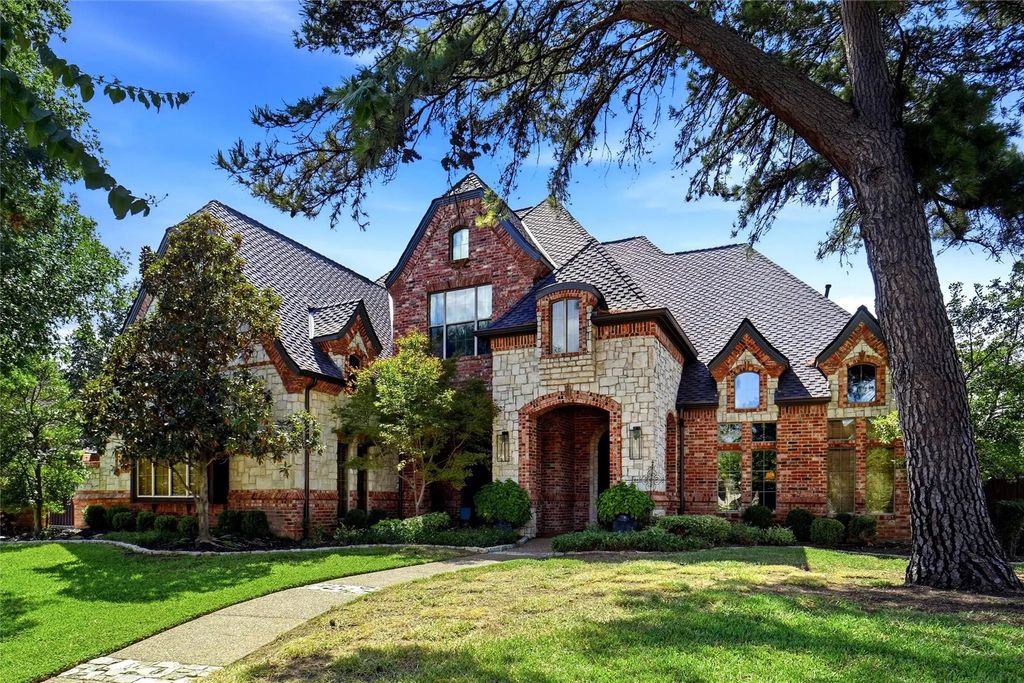 1804 Summit Court, Keller