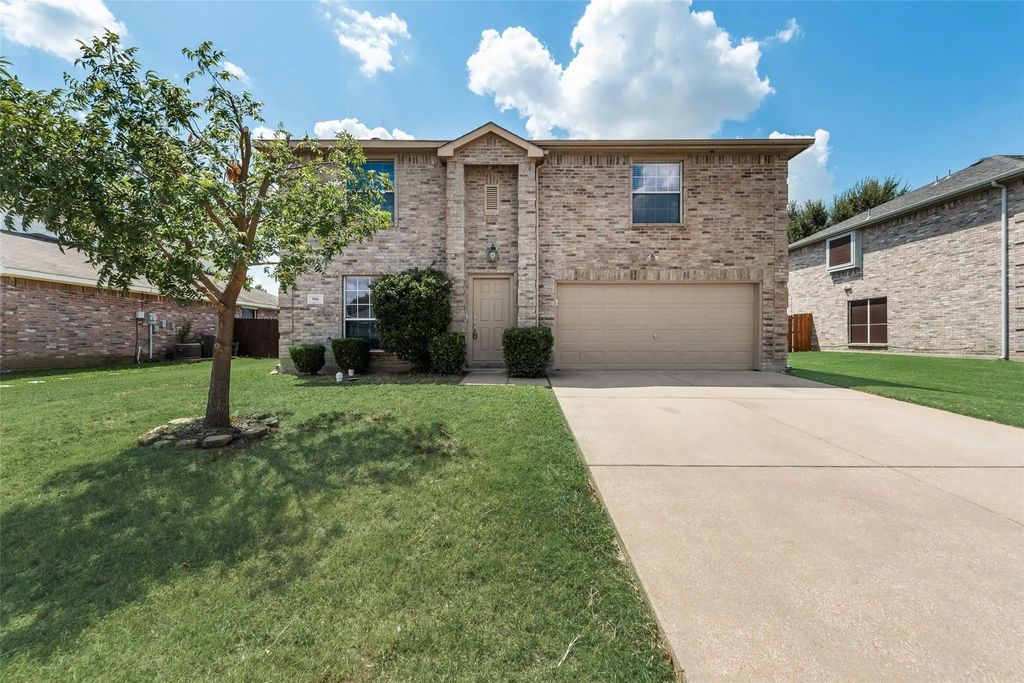906 Bayshore Drive, Mansfield