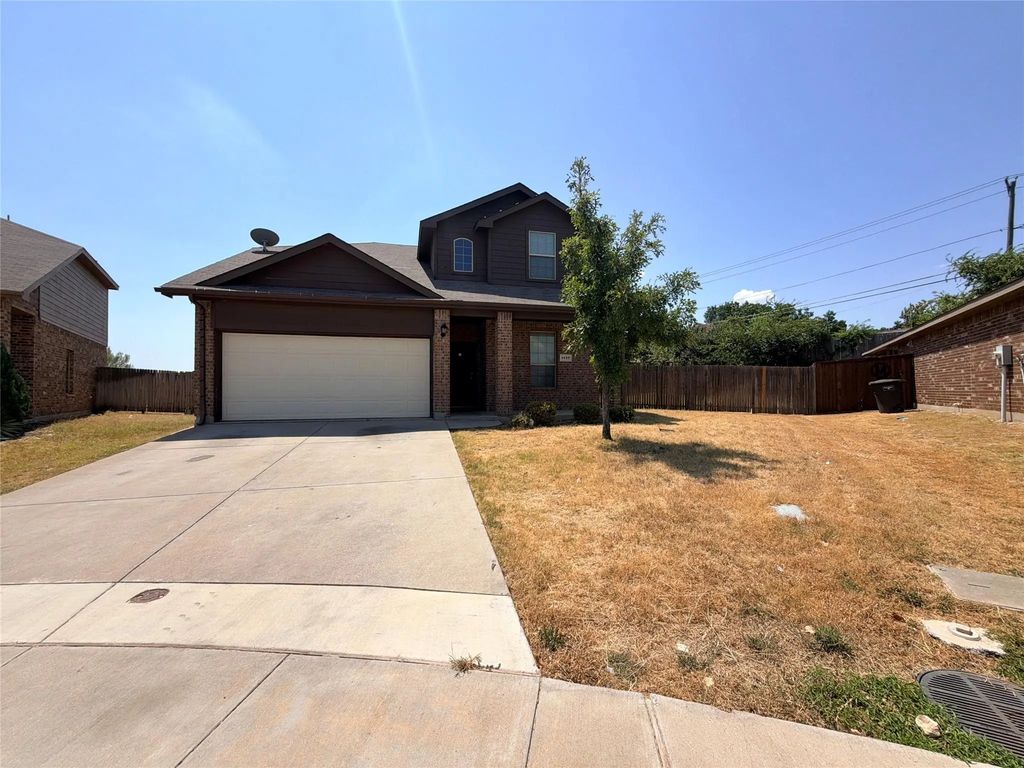 1137 Colchester Court, Fort Worth