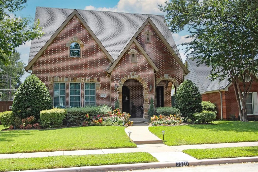 5810 Llano Avenue, Dallas