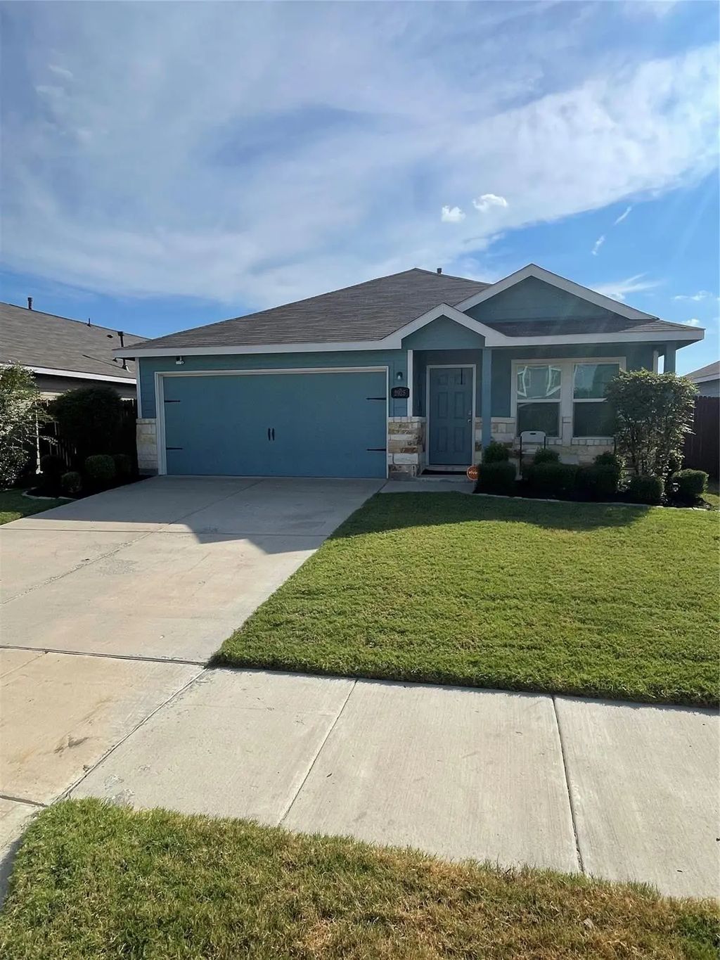 2925 Bronte Boulevard, Heartland