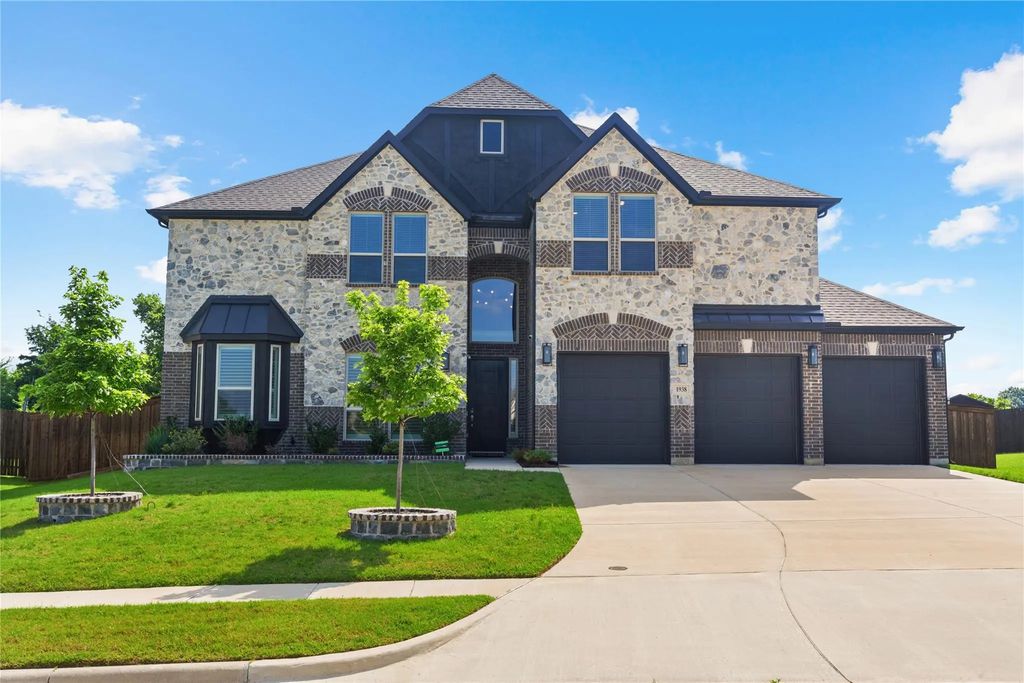 1938 Silver Creek Lane, Cedar Hill