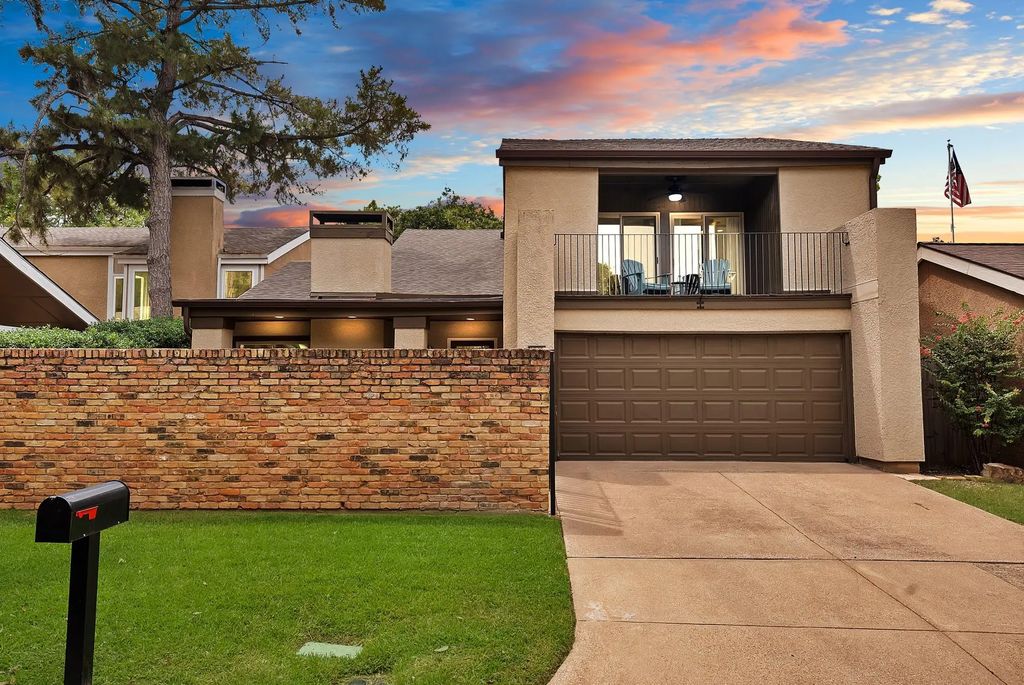 1612 Hawthorne Drive, Arlington