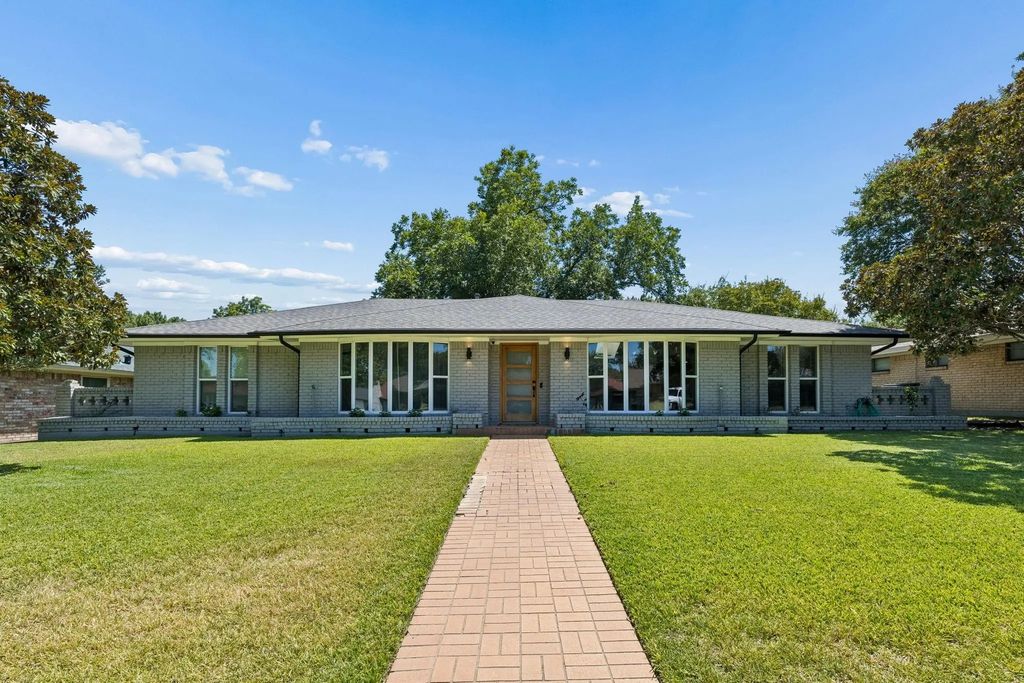 2408 Grandview Drive, Plano