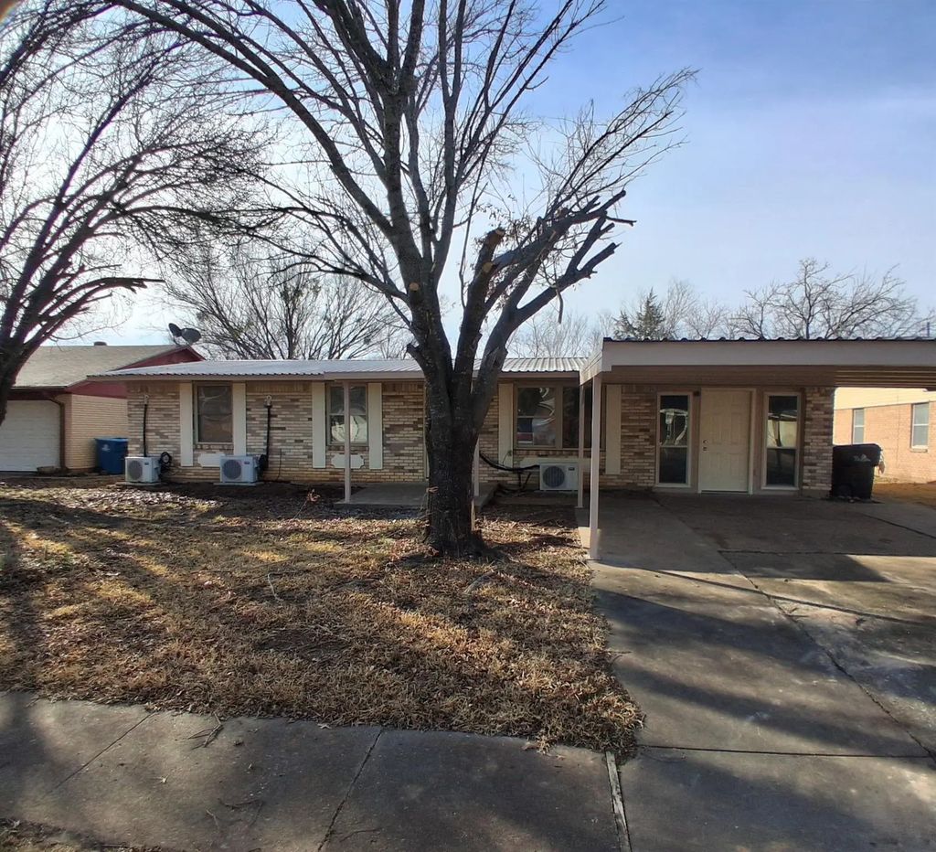 516 Forrest Lane, Denison