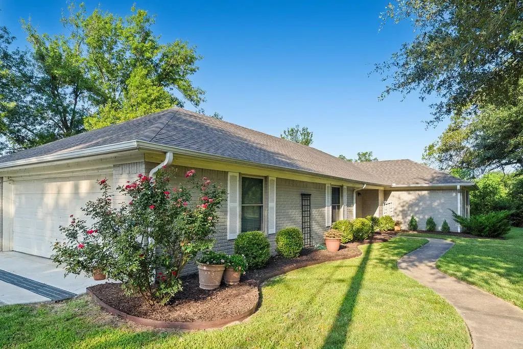 1620 College St Street, Sulphur Springs
