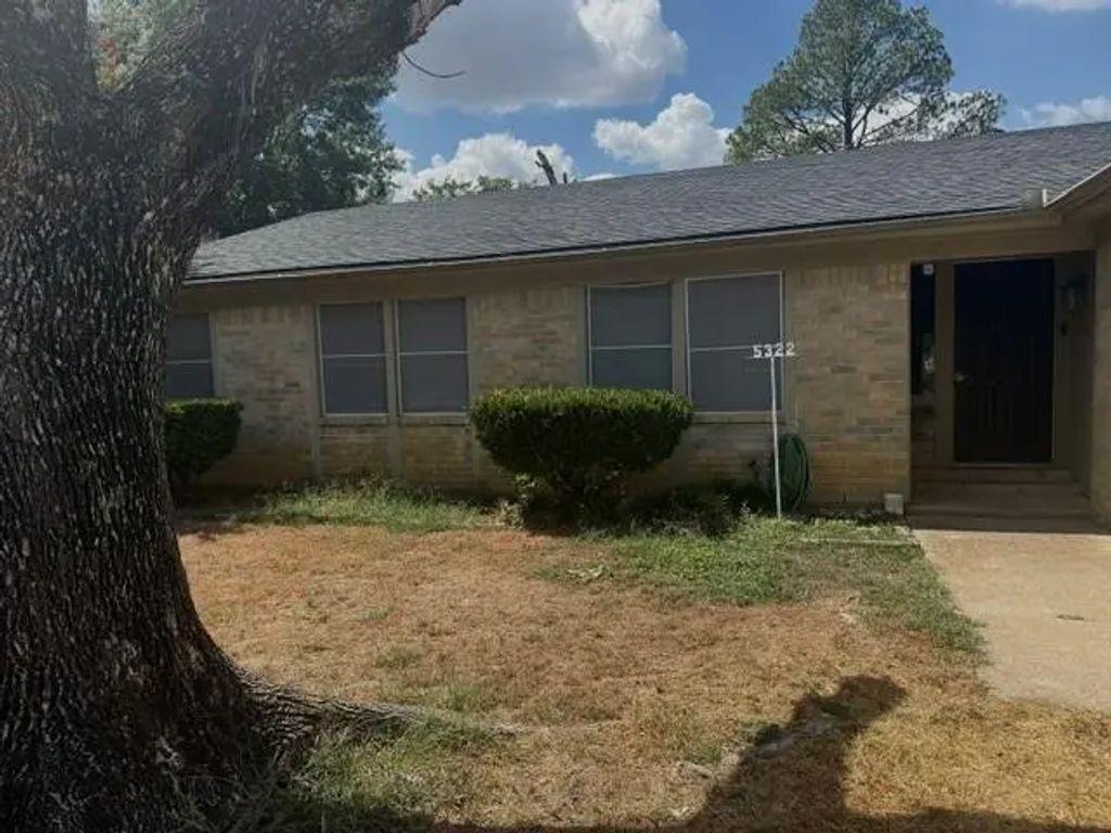 5322 Vermillion Trail, Arlington
