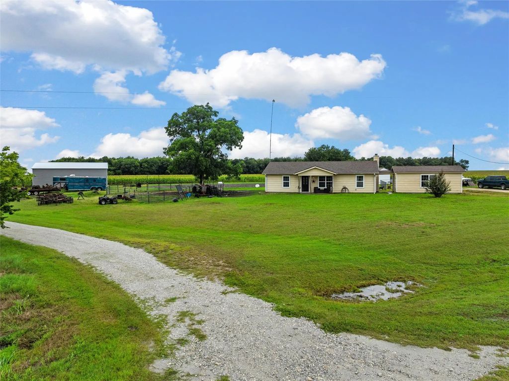 2851 Fm 339, Mount Calm