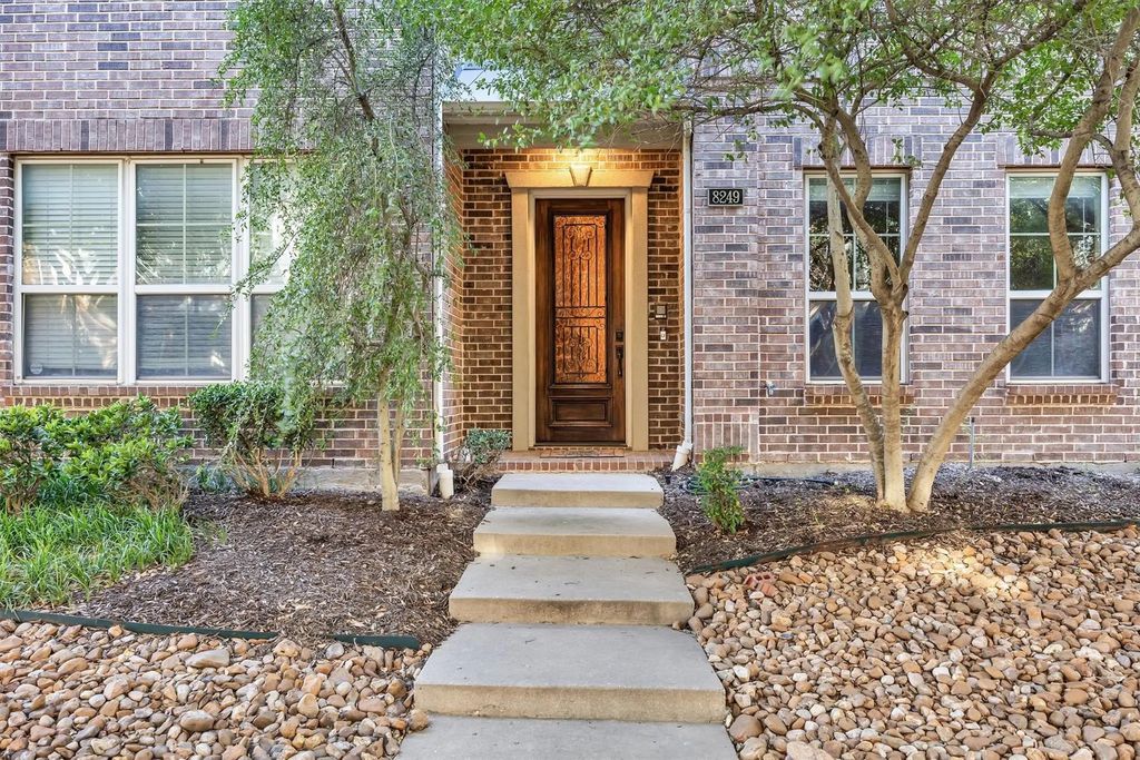 8249 Short Street, Frisco