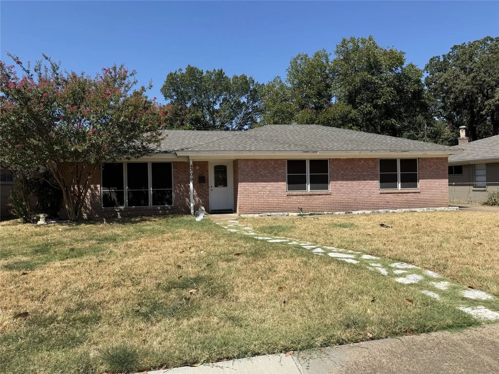 309 Nottingham Drive, Irving