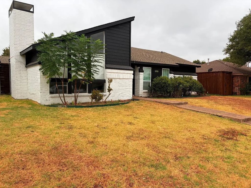 2206 Old Mill Road, Carrollton
