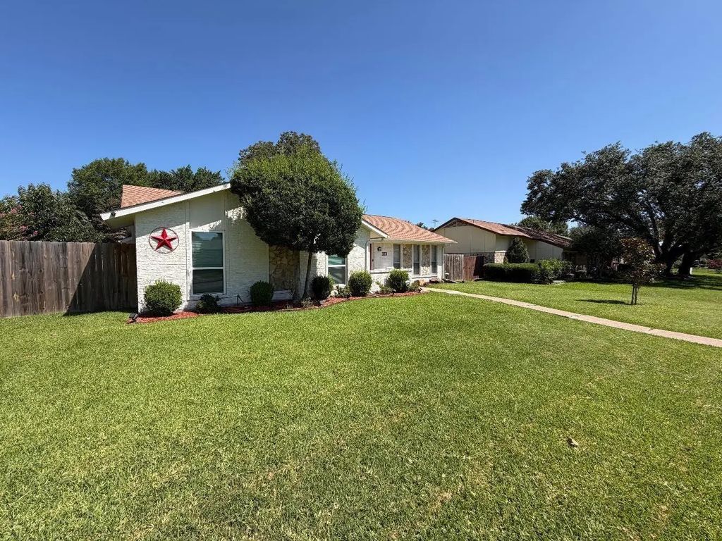 3109 Manchester Drive, Mesquite