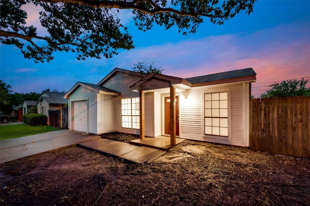 2315 Sunflower Drive, Arlington