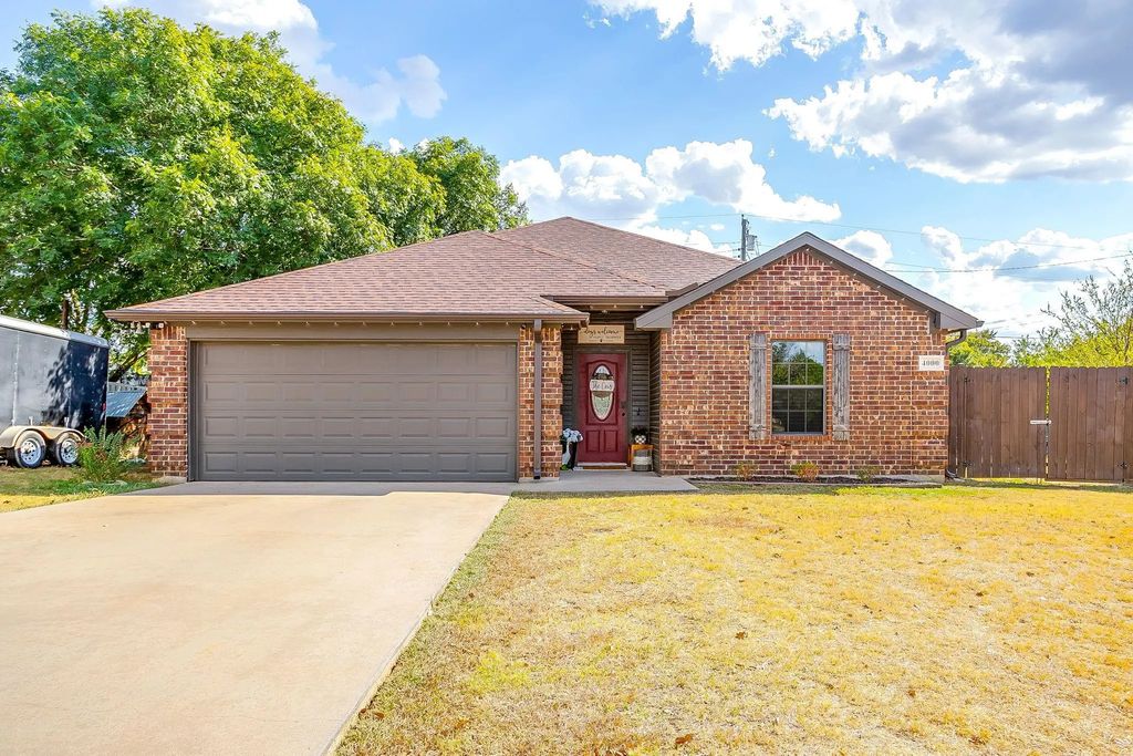4000 Ne 4th Street, Mineral Wells