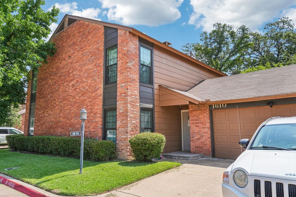 1610 Brentwood Drive, Irving