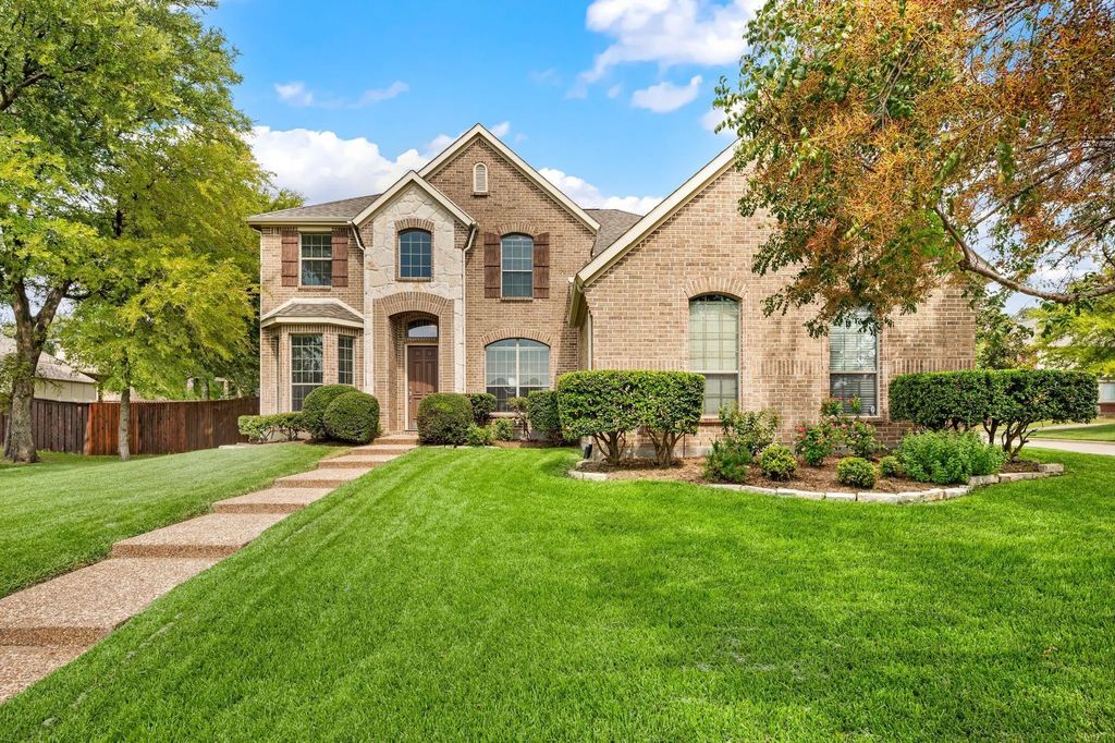 5517 White Willow Drive, Fort Worth