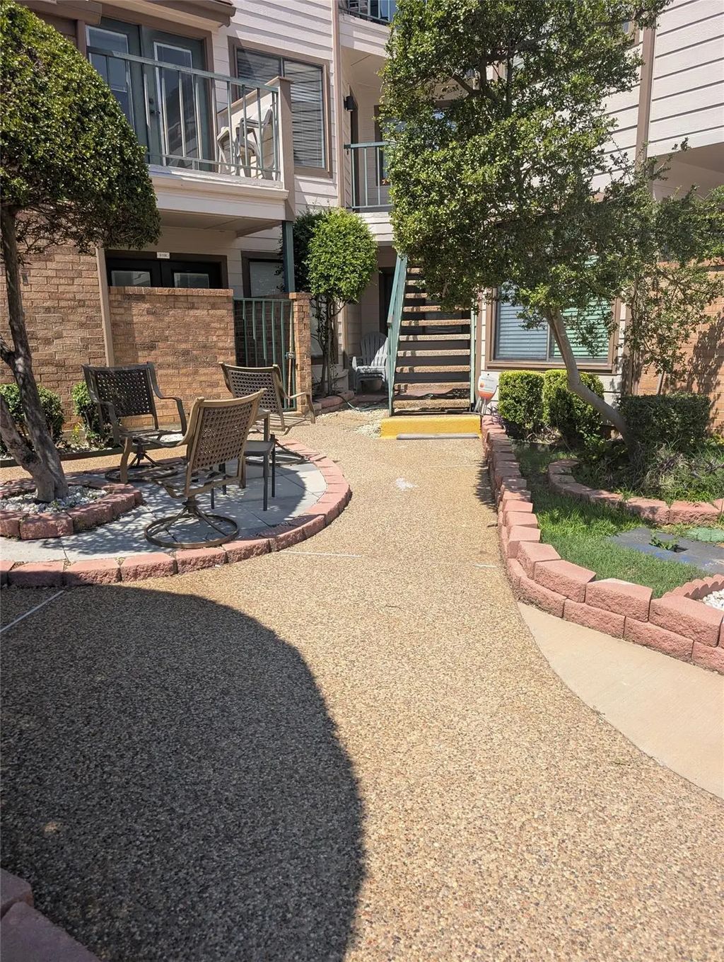 2310 Balsam Drive B206, Arlington