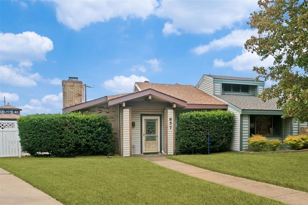 657 Prairie Dell Street, Lewisville