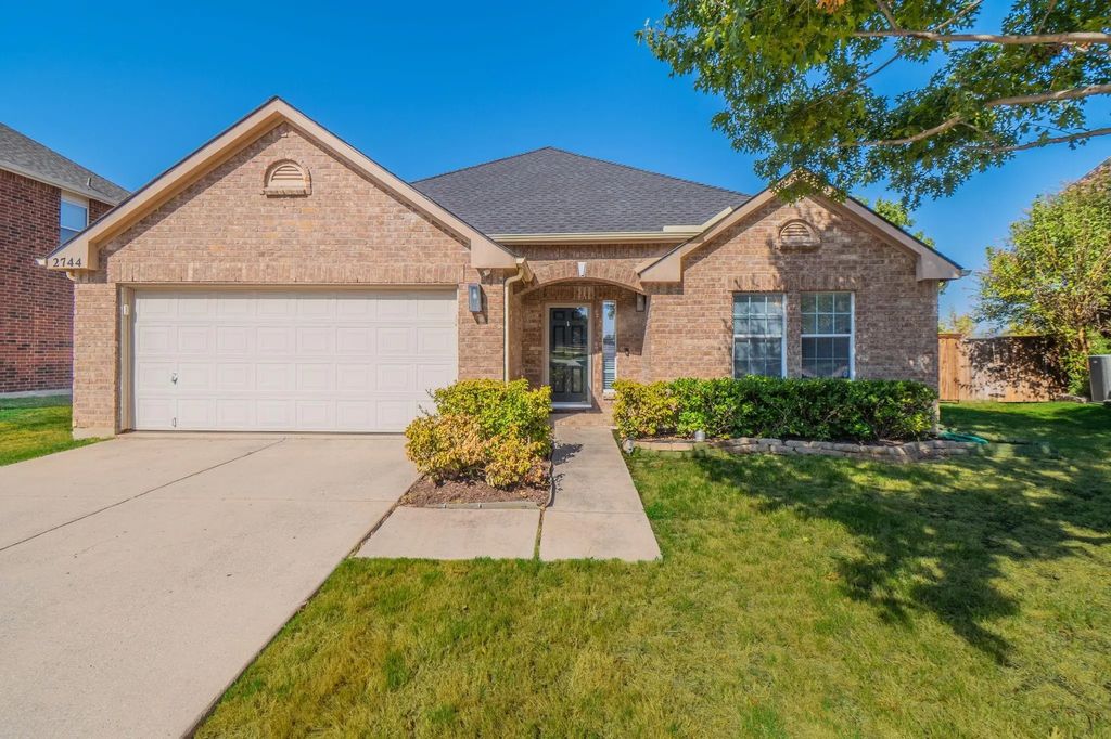 2744 Winterberry Lane, Little Elm